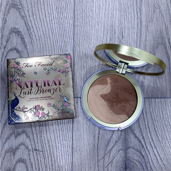 💗🆕 Too Faced Natural Lust Satin Bronzer 12.5g - Picture 3 of 10